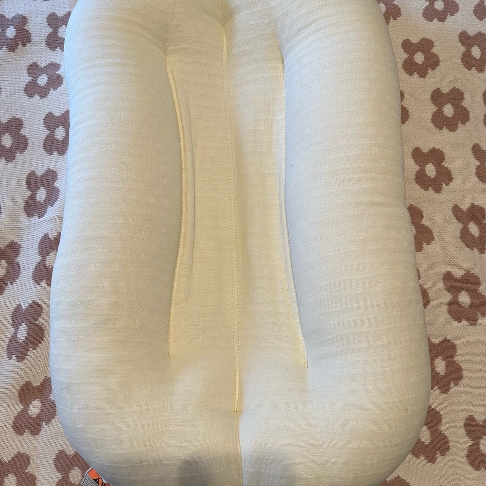 Snuggle Me Organic Baby Lounger